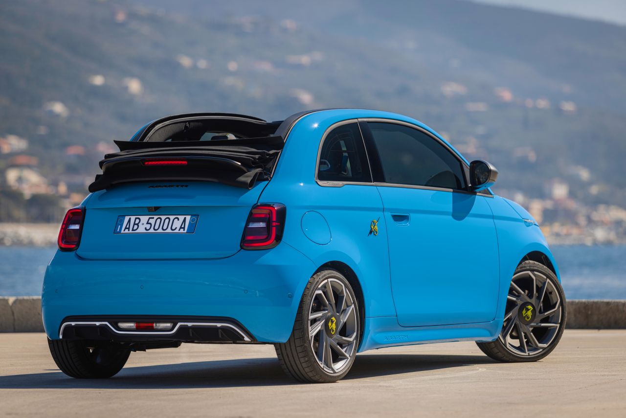 Abarth 500/595/695 500e (FA) 500e Cabrio - zdjęcie poglądowe