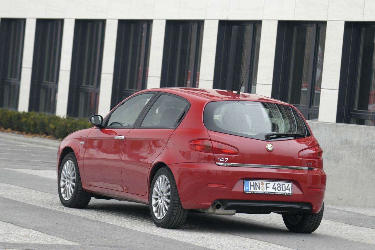 Alfa Romeo 147 Typ 937 Hatchback 5D - zdjęcie poglądowe