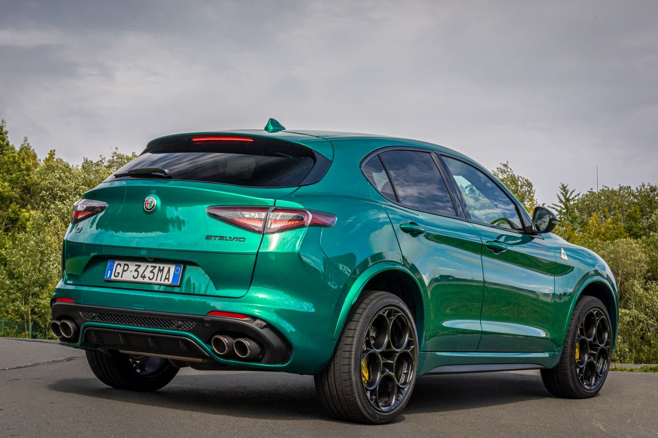 Alfa Romeo Stelvio I Quadrifoglio - zdjęcie poglądowe