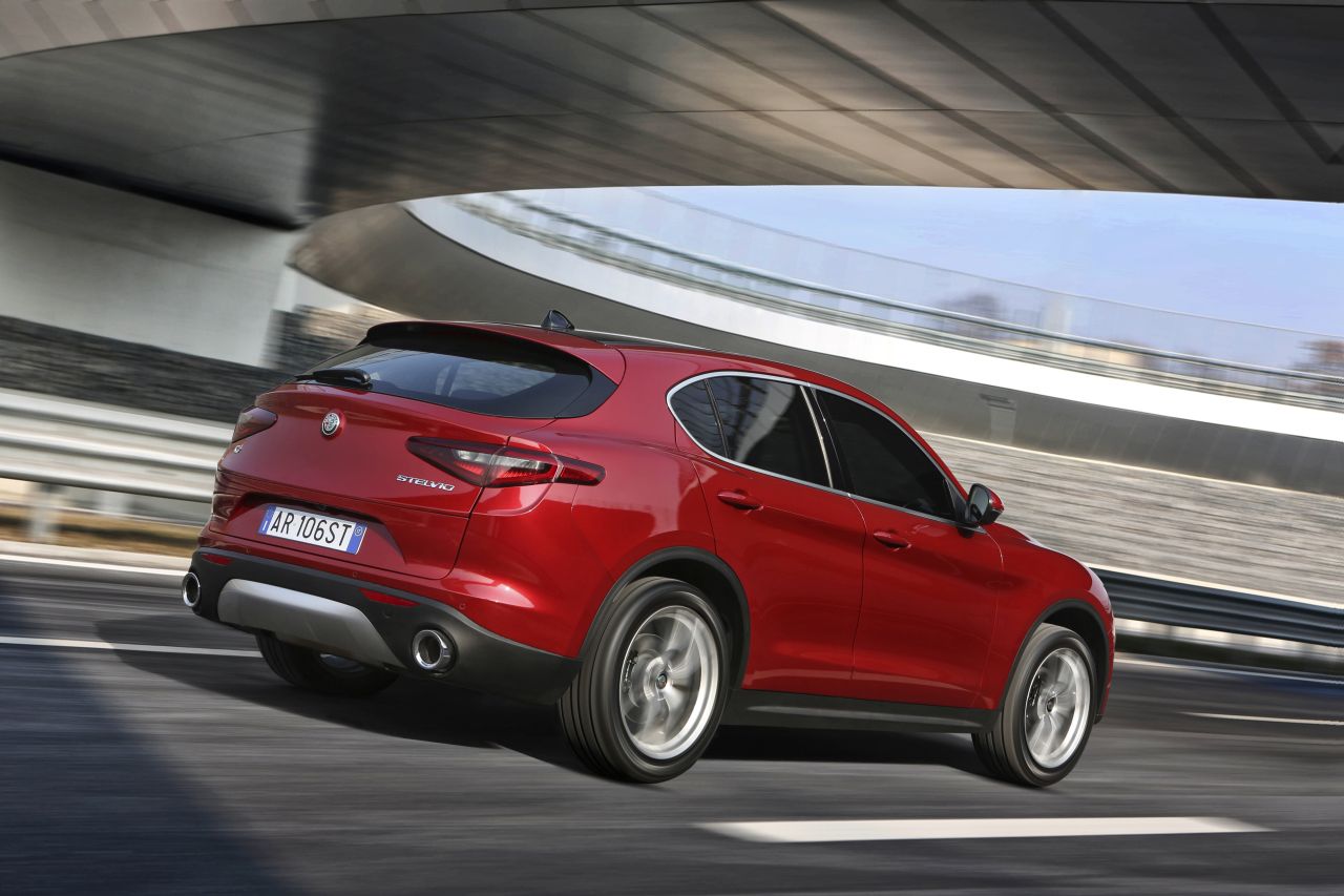 Alfa Romeo Stelvio I SUV - zdjęcie poglądowe