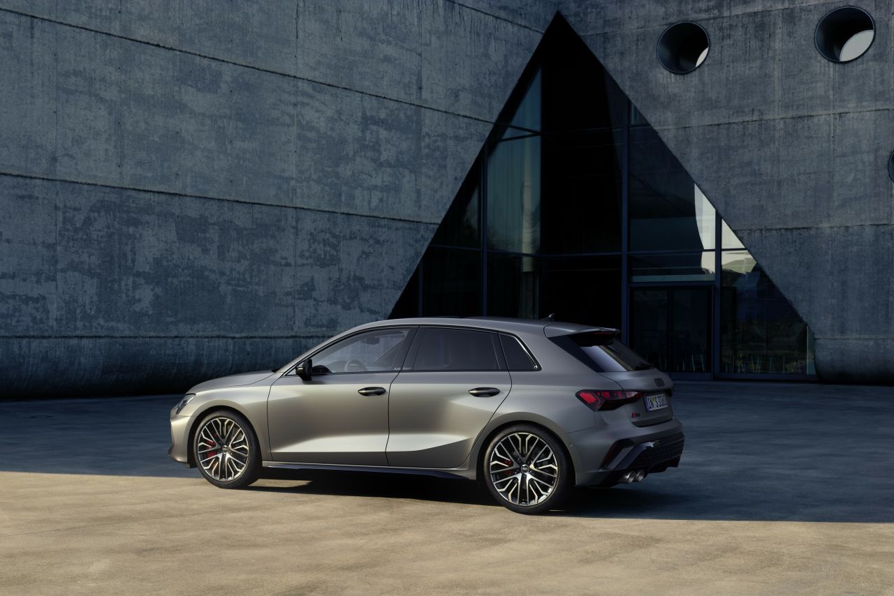 Audi A3 8Y S3 Sportback - zdjęcie poglądowe