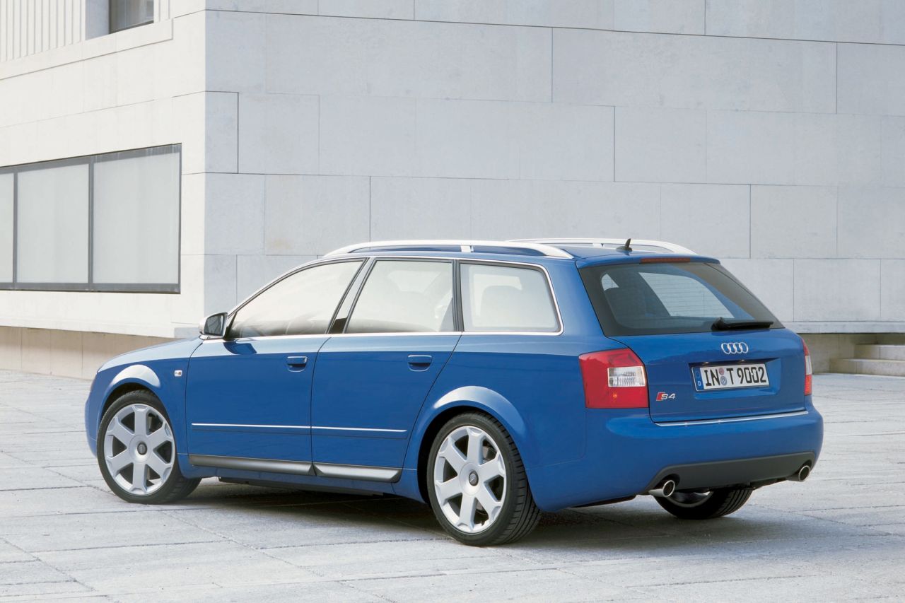 Audi A4 B6 S4 Avant - zdjęcie poglądowe