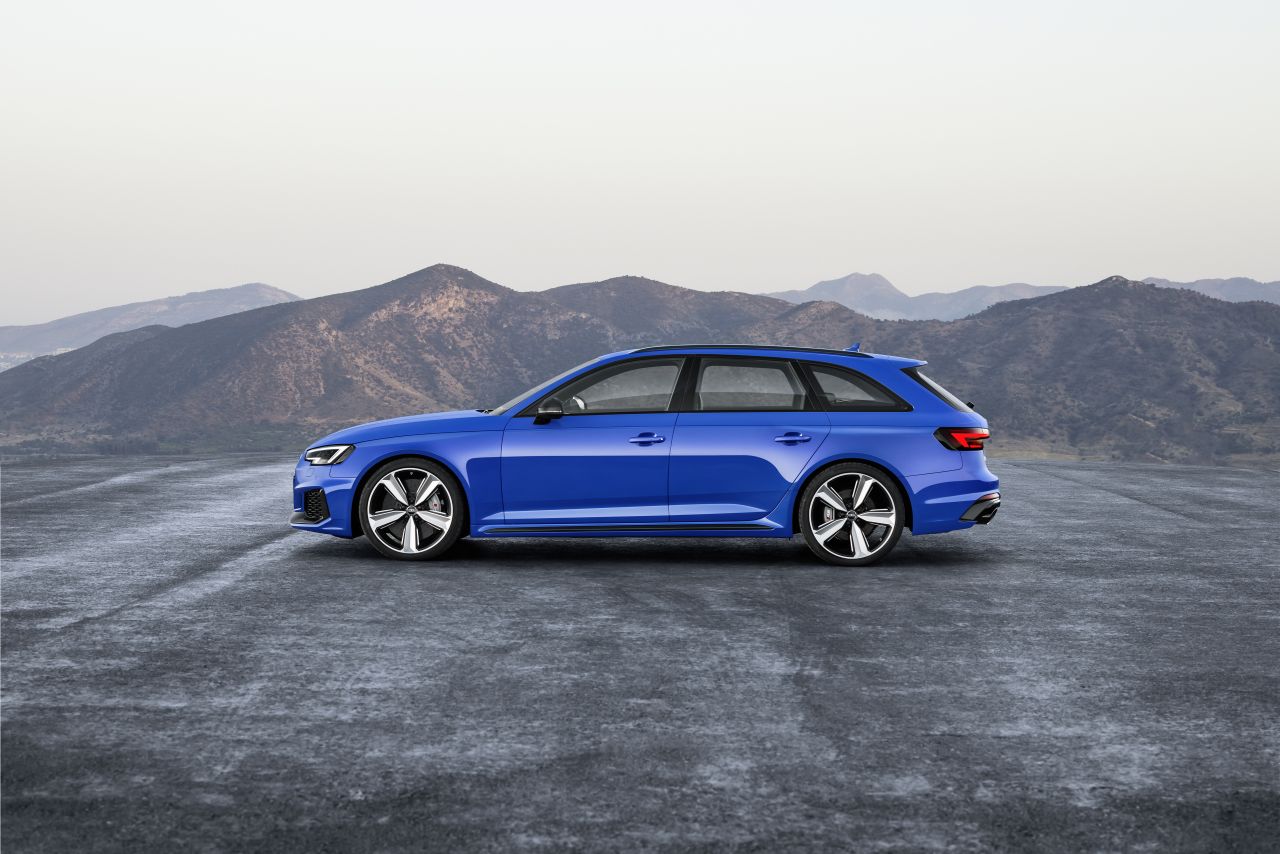 Audi A4 B9 RS4 Avant - zdjęcie poglądowe