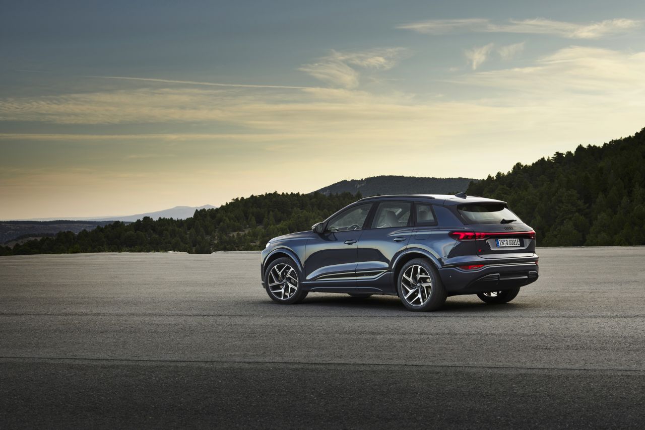 Audi Q6 e-tron I SUV - zdjęcie poglądowe