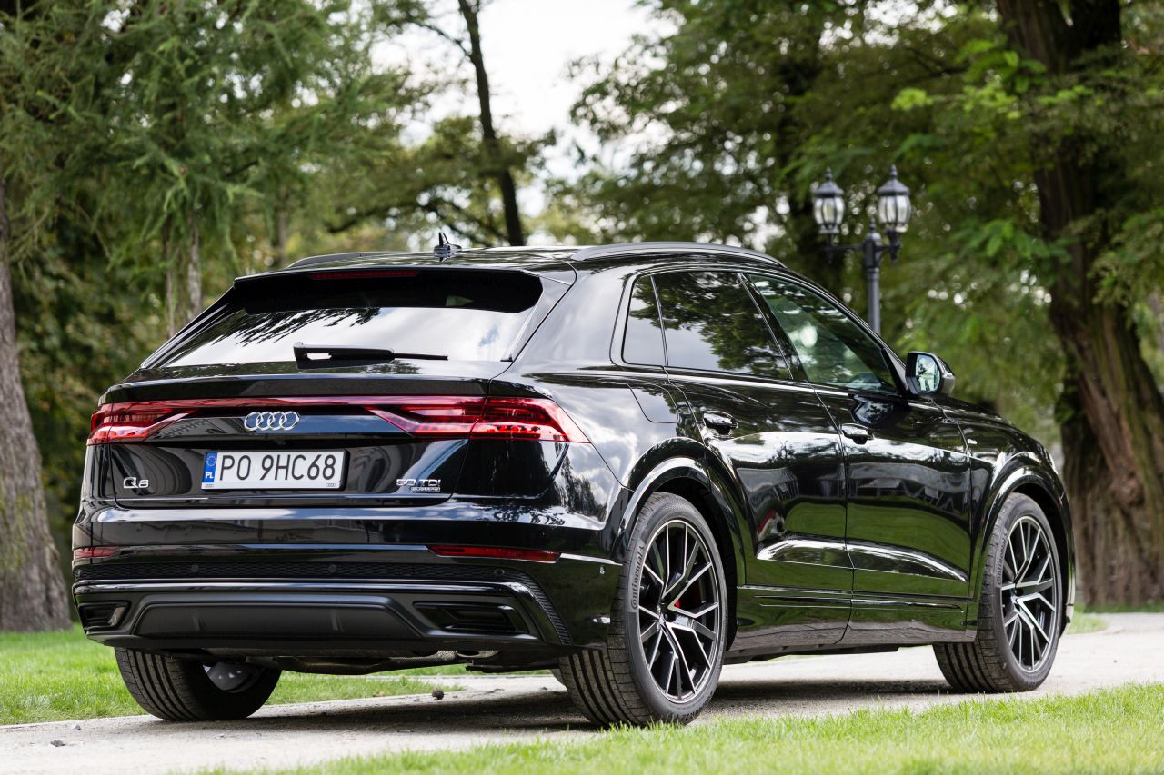 Audi Q8 I SUV - zdjęcie poglądowe
