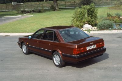 Audi V8 I - zdjęcie poglądowe