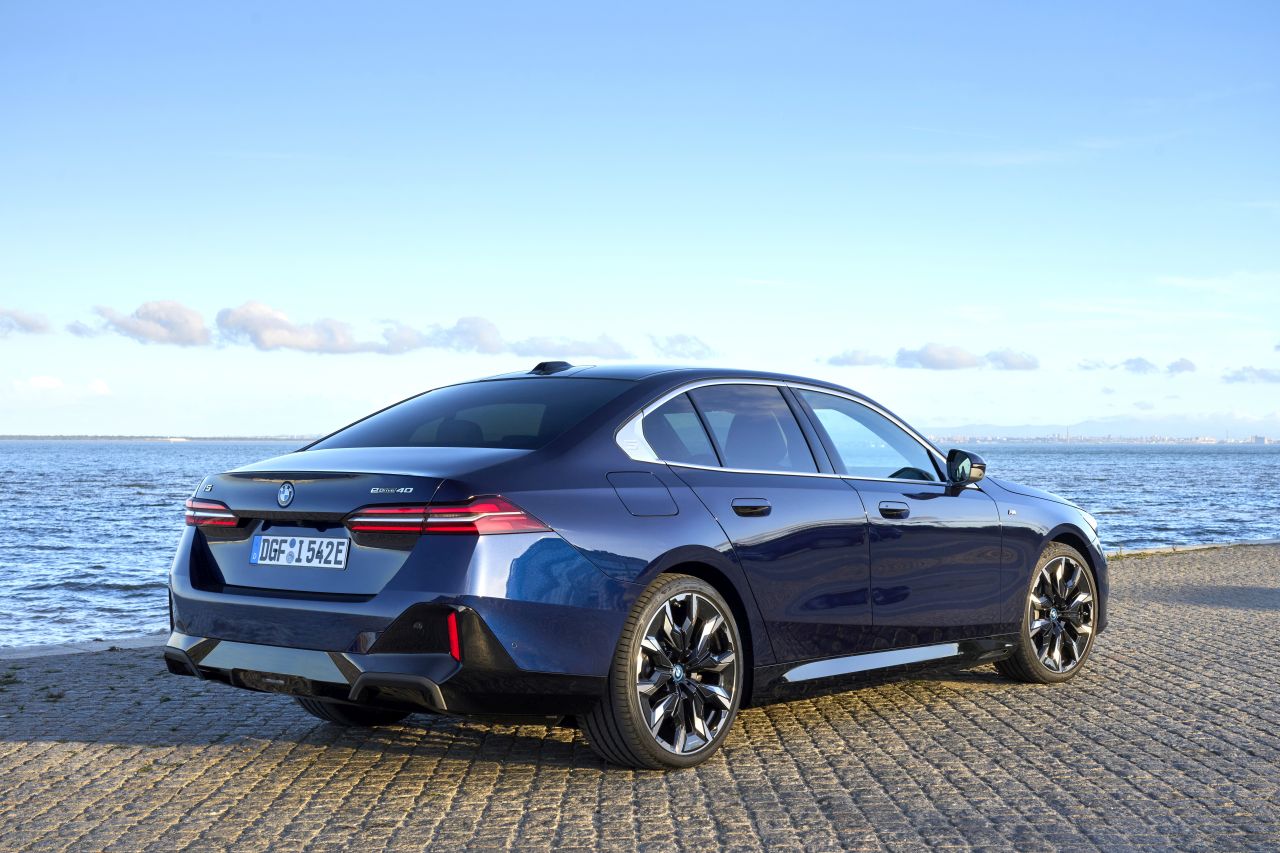 BMW i5 G60/G61 Limusine - zdjęcie poglądowe