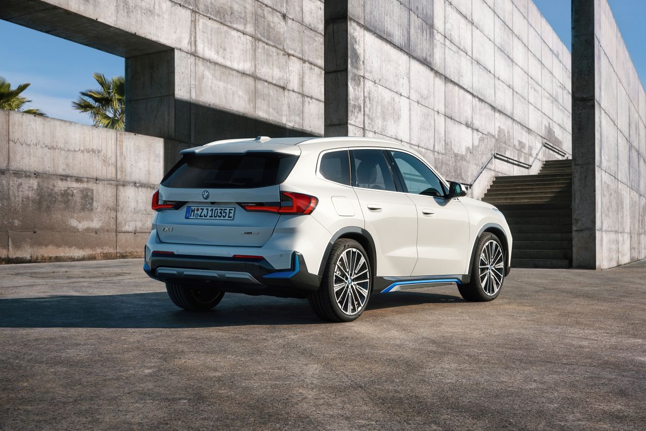 BMW iX1 U11 - zdjęcie poglądowe