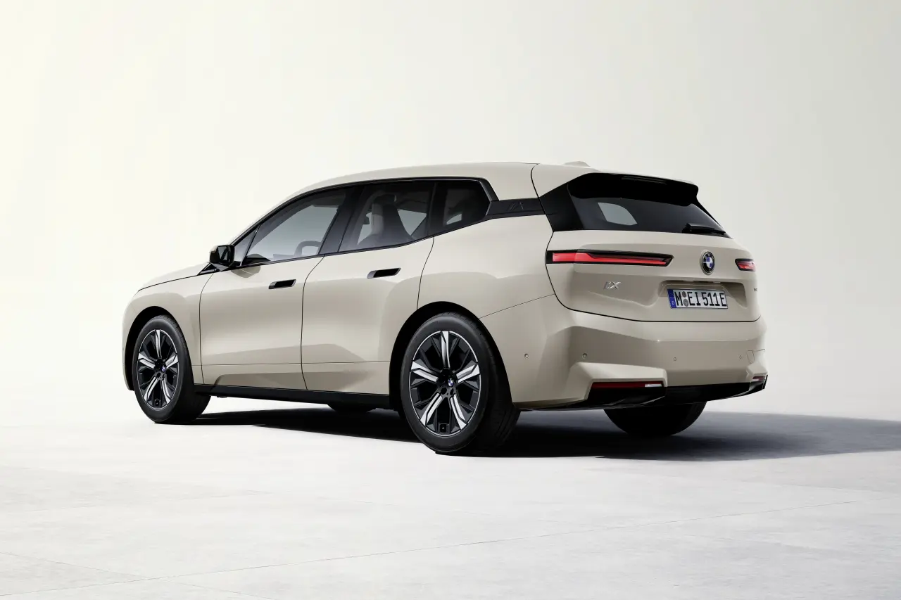 BMW IX i20 iX (I20) - zdjęcie poglądowe