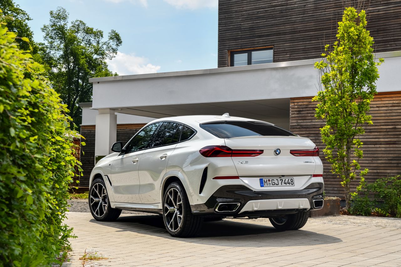 BMW X6 G06 SUV - zdjęcie poglądowe