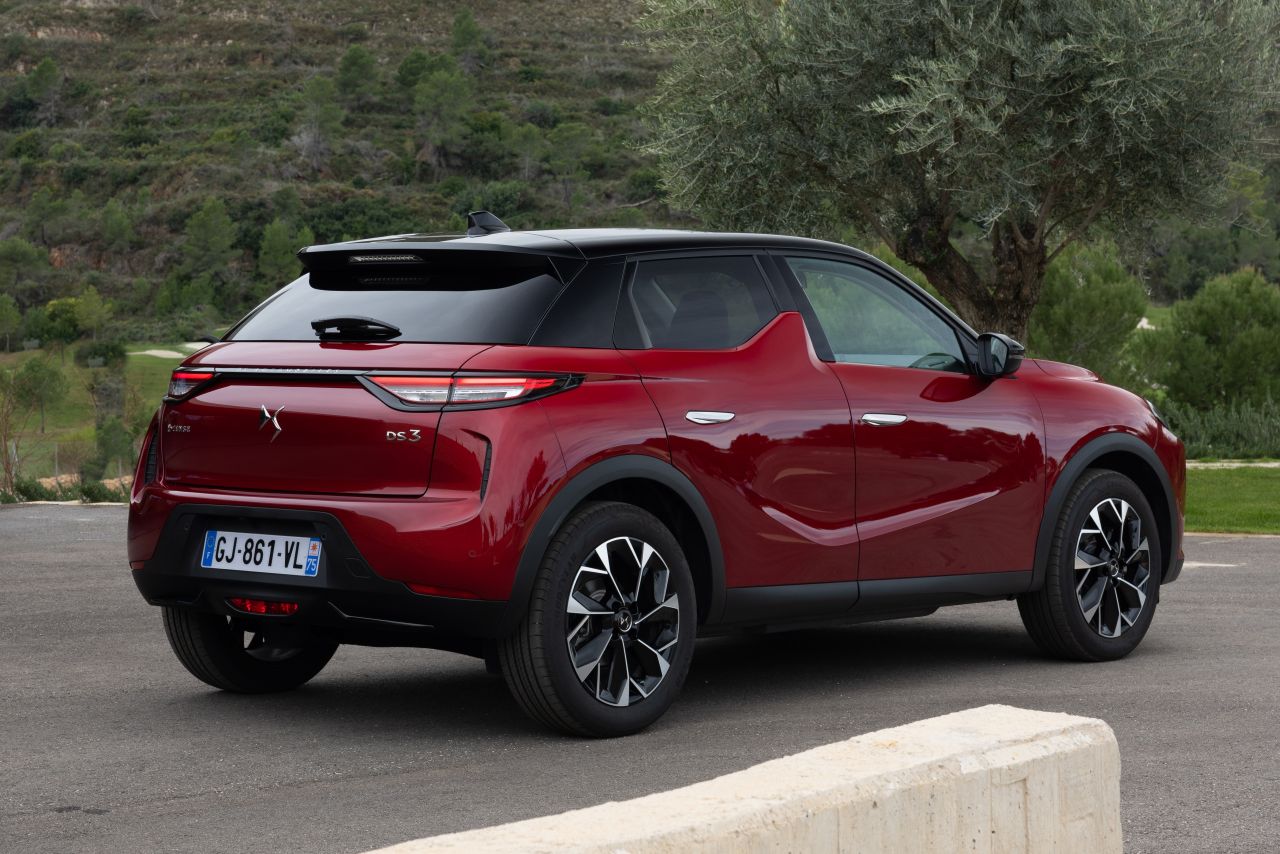 DS 3 II Crossback E-Tense - zdjęcie poglądowe