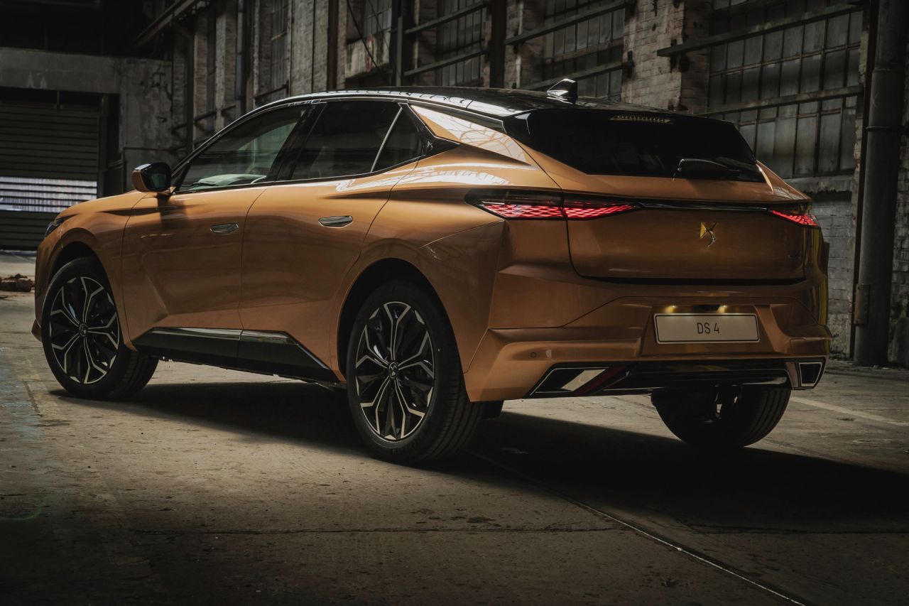 DS 4 II Hatchback - zdjęcie poglądowe