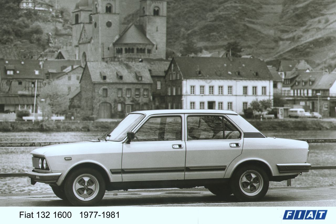Fiat 132 132_ Sedan - zdjęcie poglądowe