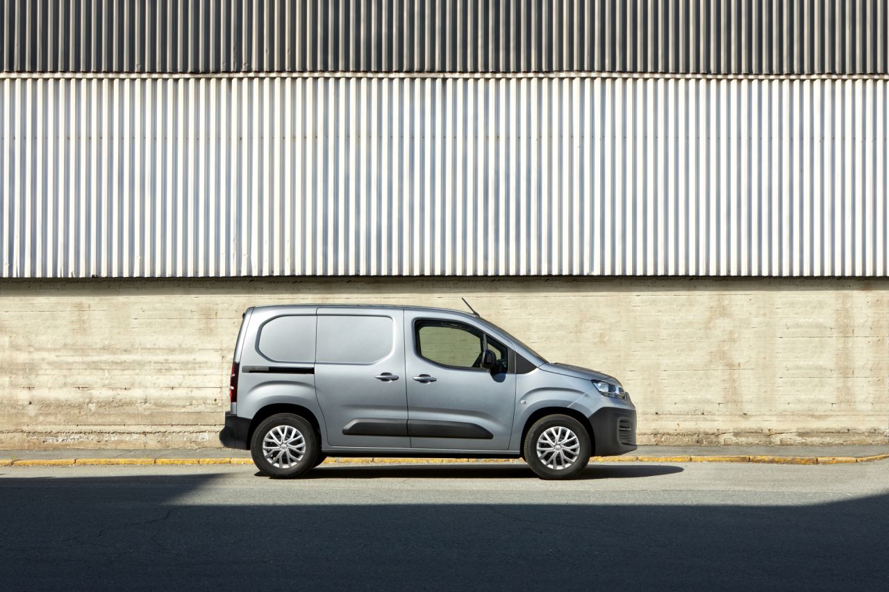 Fiat Doblò III (K9) Furgon Long - zdjęcie poglądowe