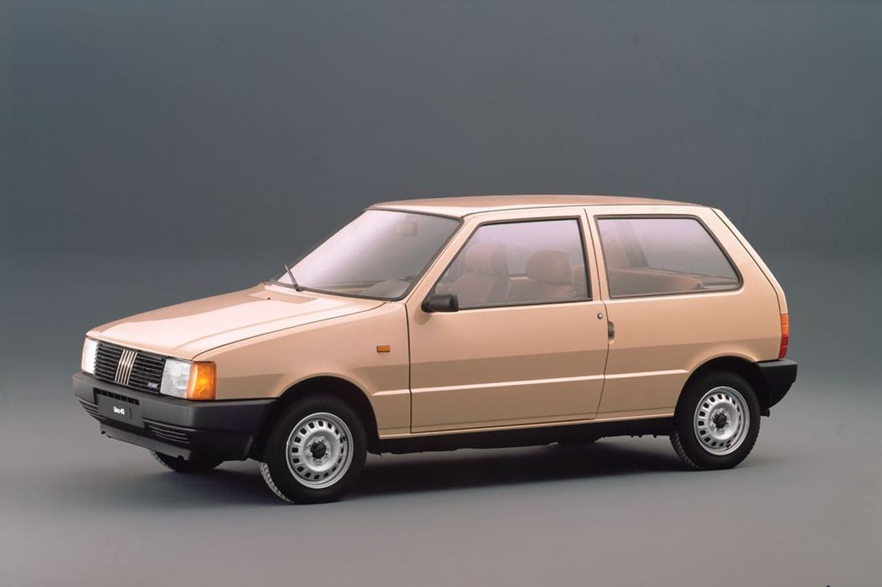 Fiat Uno 146 A/E Hatchback 3D - zdjęcie poglądowe