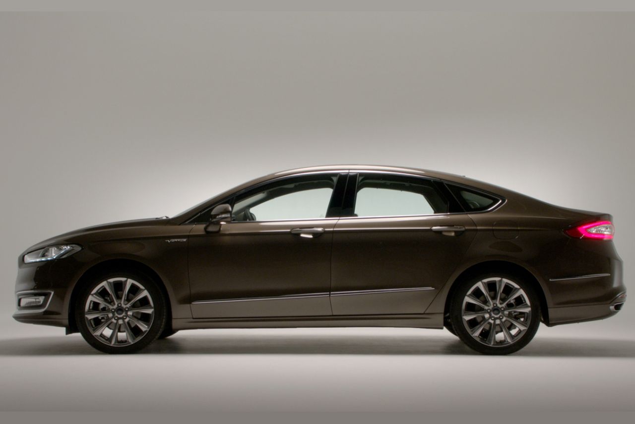 Ford Mondeo V Sedan - zdjęcie poglądowe