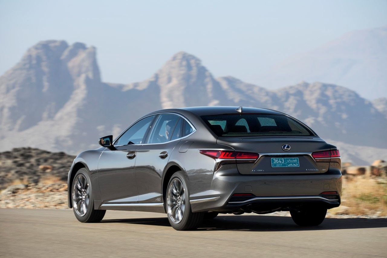 Lexus LS V(F5) Sedan - zdjęcie poglądowe