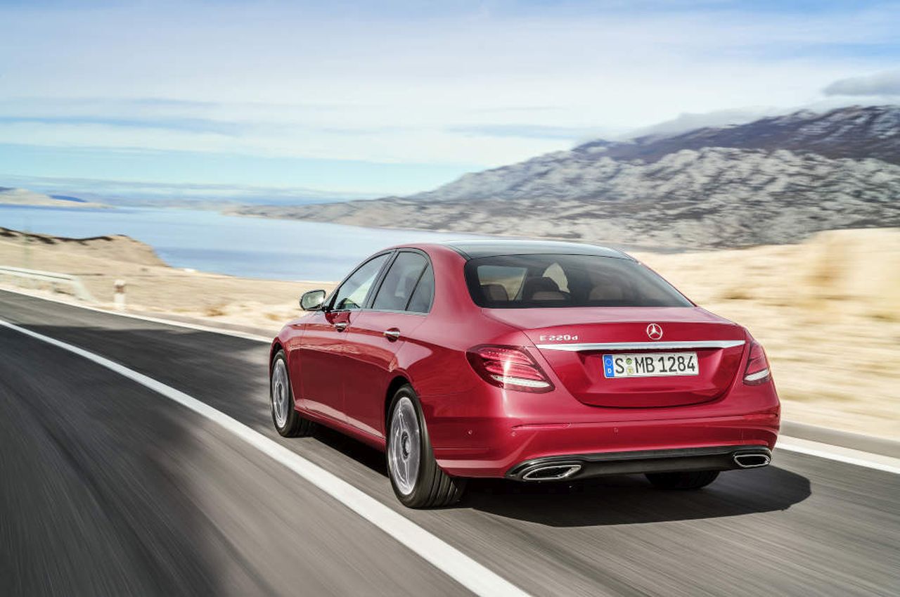 Mercedes-Benz Klasa E W213 Limusine - zdjęcie poglądowe