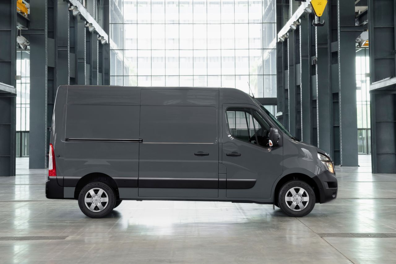 Nissan Interstar II Furgon L3H2 RWD - zdjęcie poglądowe