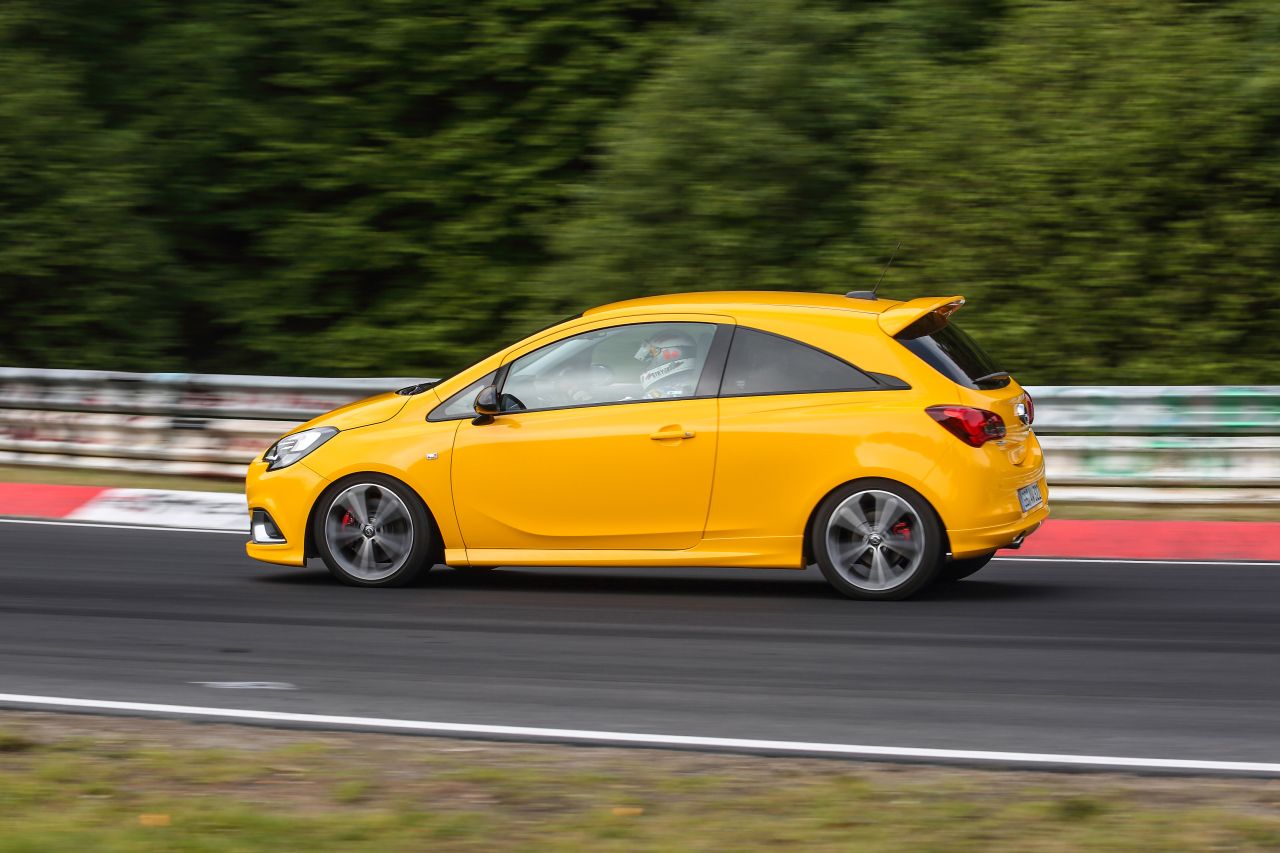 Opel Corsa E GSI - zdjęcie poglądowe