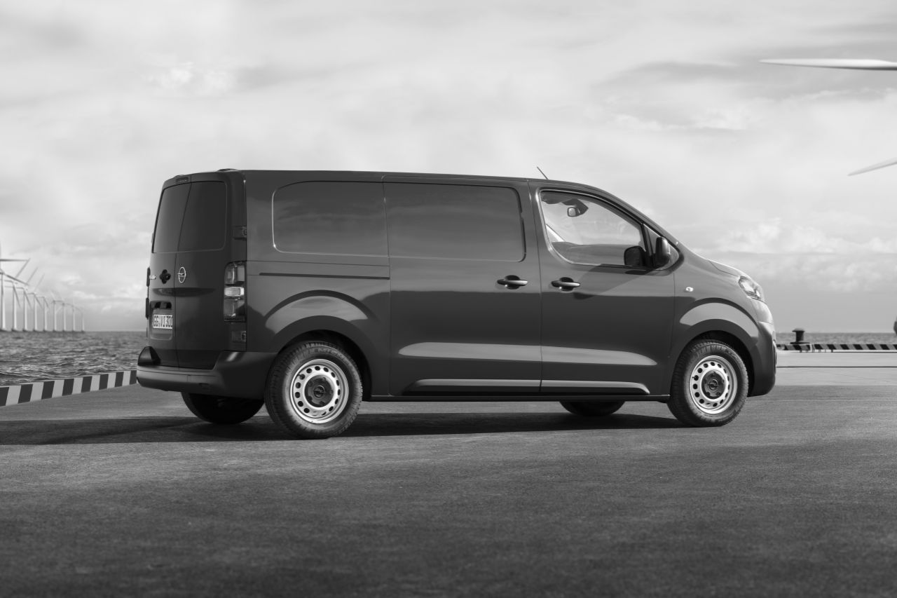 Opel Vivaro III Cargo M - zdjęcie poglądowe