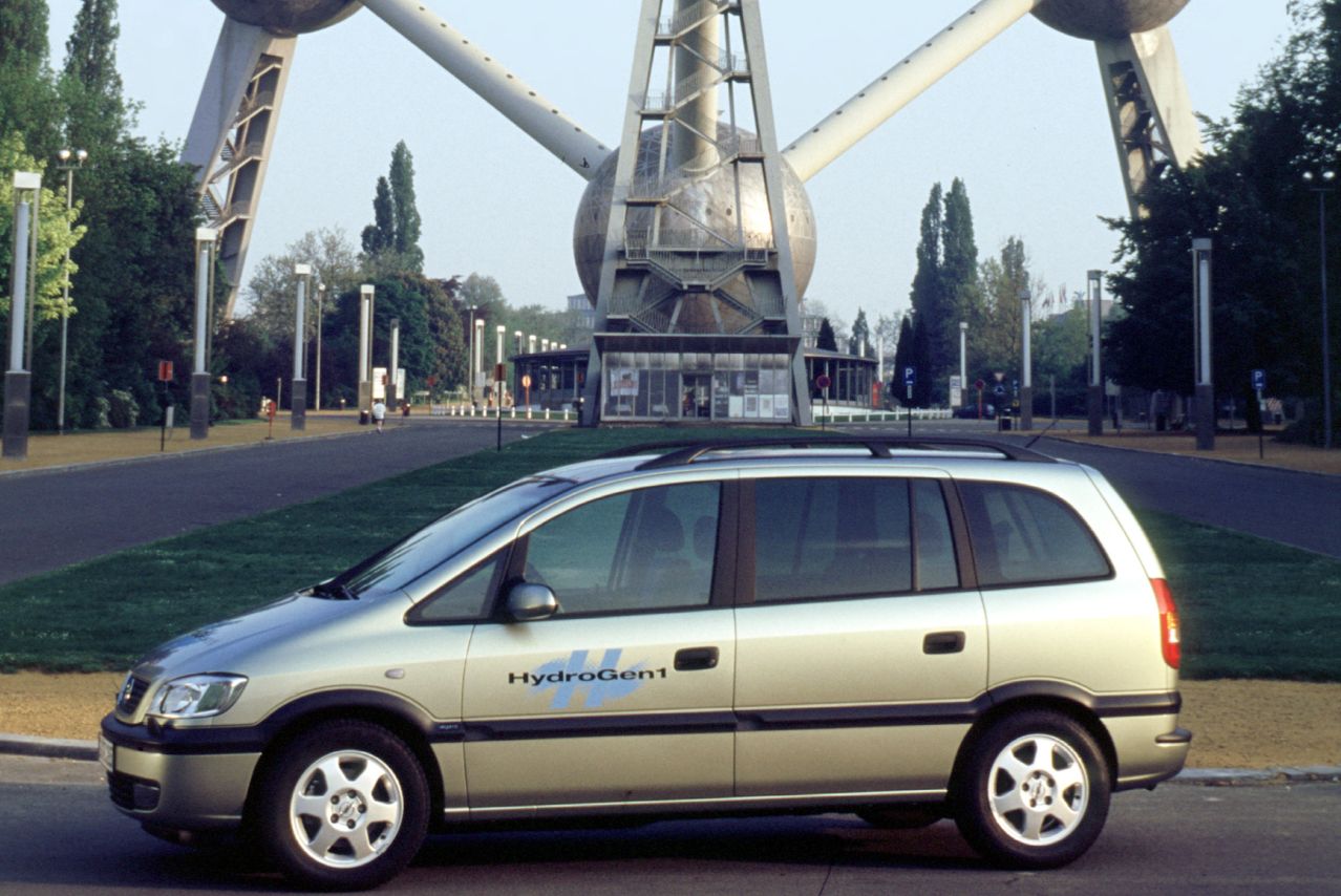 Opel Zafira A Minivan - zdjęcie poglądowe