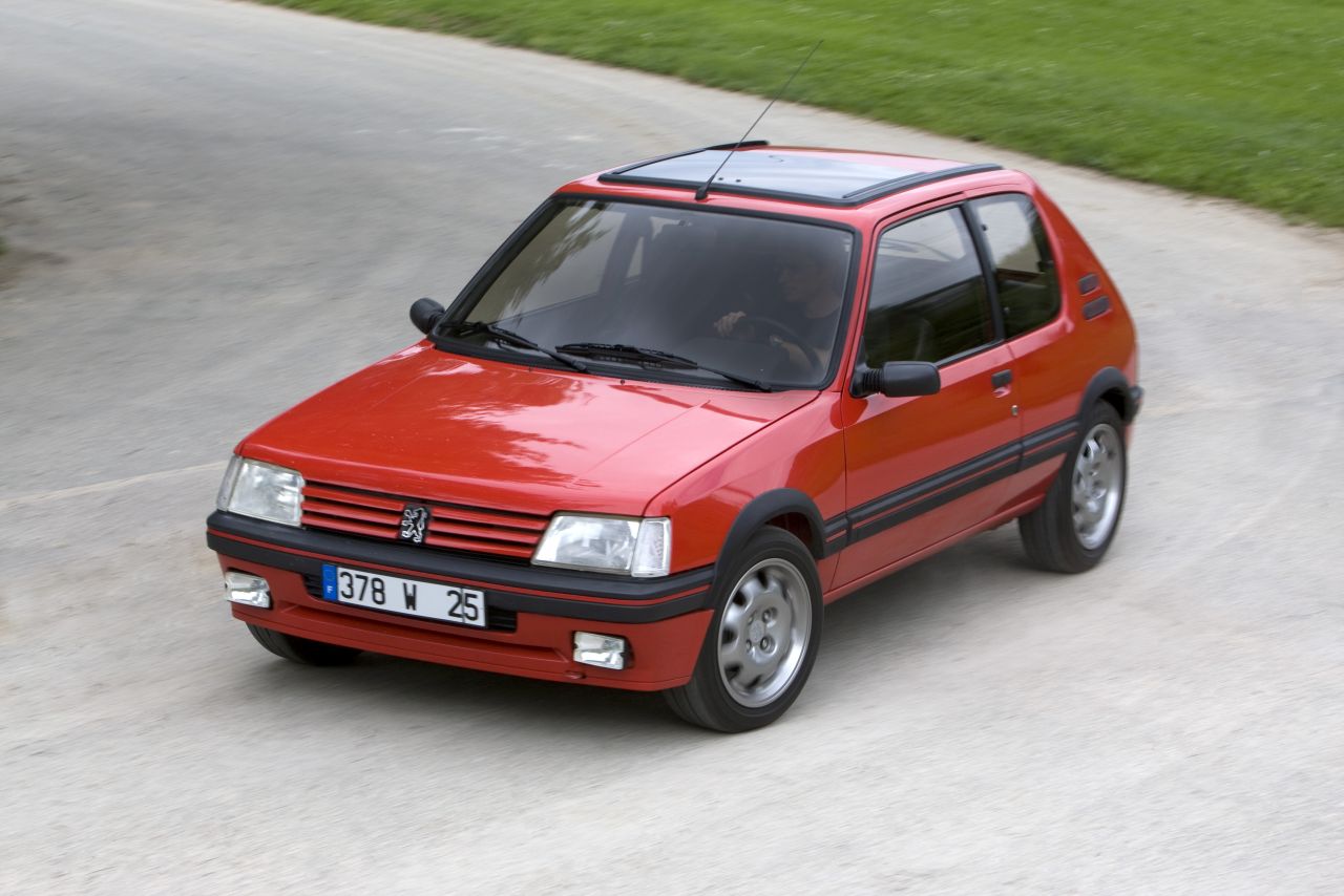 Peugeot 205 Hatchback 3D - zdjęcie poglądowe