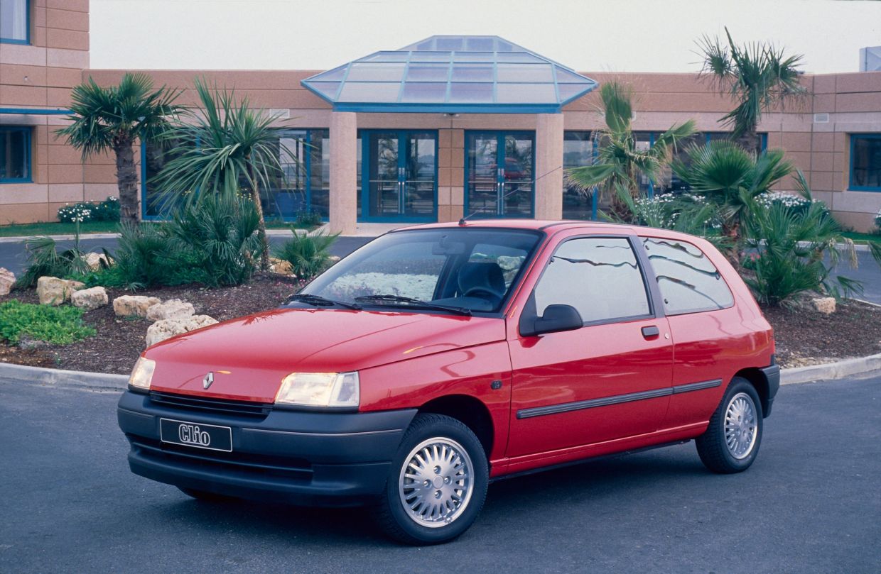 Renault Clio I Hatchback 3D - zdjęcie poglądowe