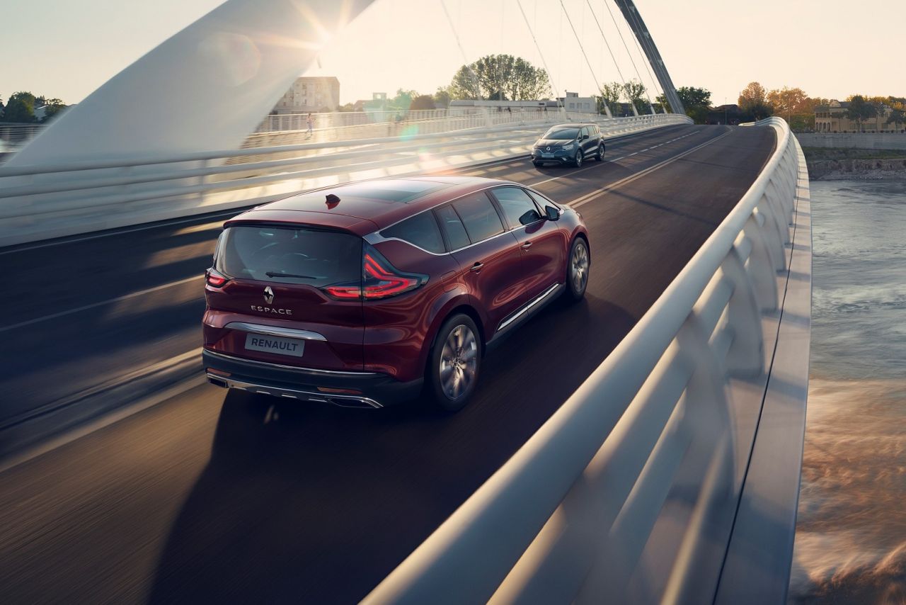 Renault Espace V Crossover - zdjęcie poglądowe
