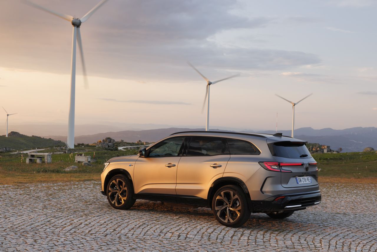 Renault Espace VI SUV (5-osobowy) - zdjęcie poglądowe
