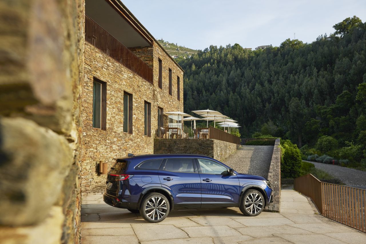 Renault Espace VI SUV (7-osobowy) - zdjęcie poglądowe