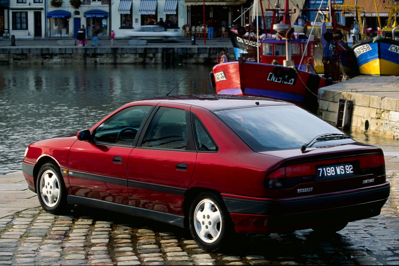 Renault Safrane I Liftback - zdjęcie poglądowe