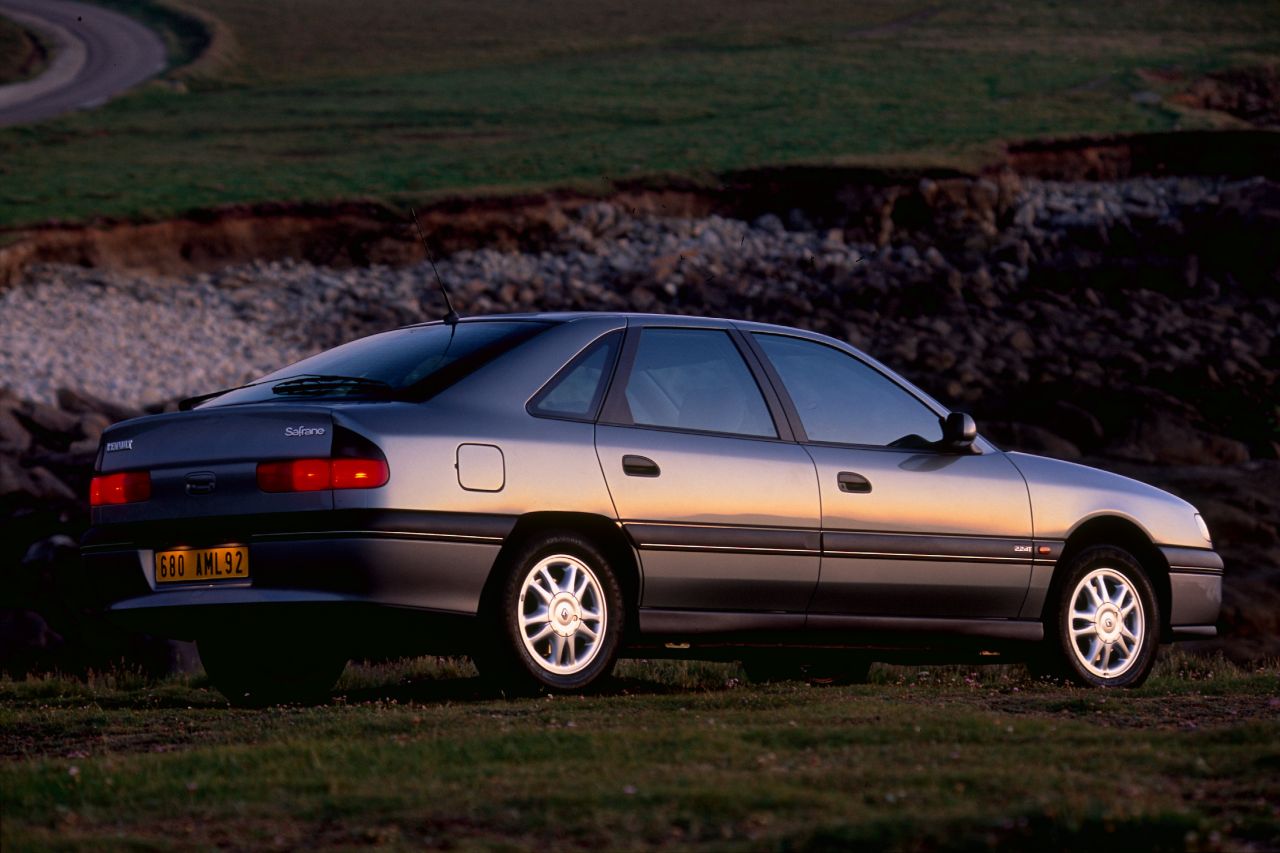 Renault Safrane I Liftback - zdjęcie poglądowe