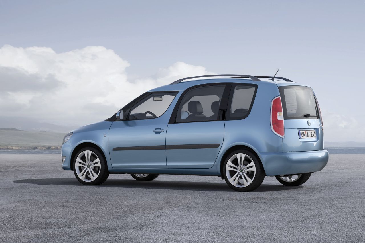 Skoda Roomster 5J7 MPV - zdjęcie poglądowe