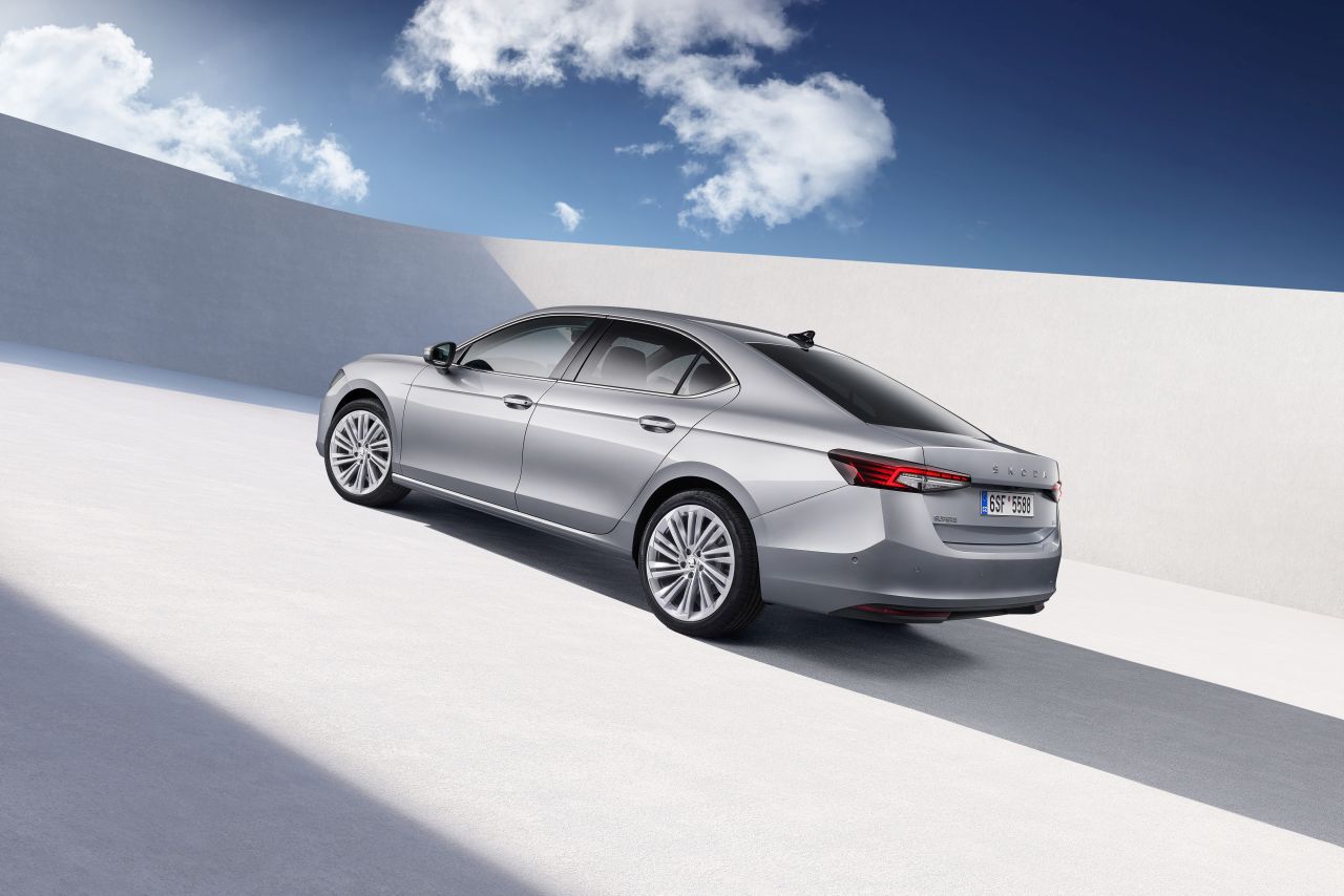 Skoda SuperB IV Liftback - zdjęcie poglądowe