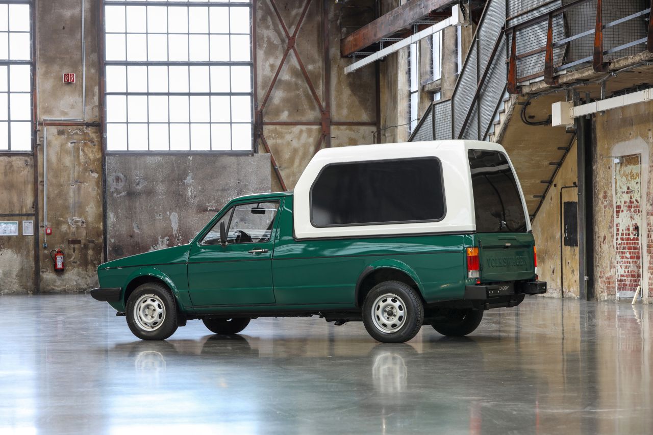 Volkswagen Caddy I (typ 14D) Pickup z nadbudówką - zdjęcie poglądowe