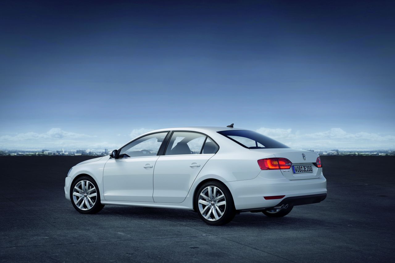 Volkswagen Jetta VI (162,163) Sedan - zdjęcie poglądowe