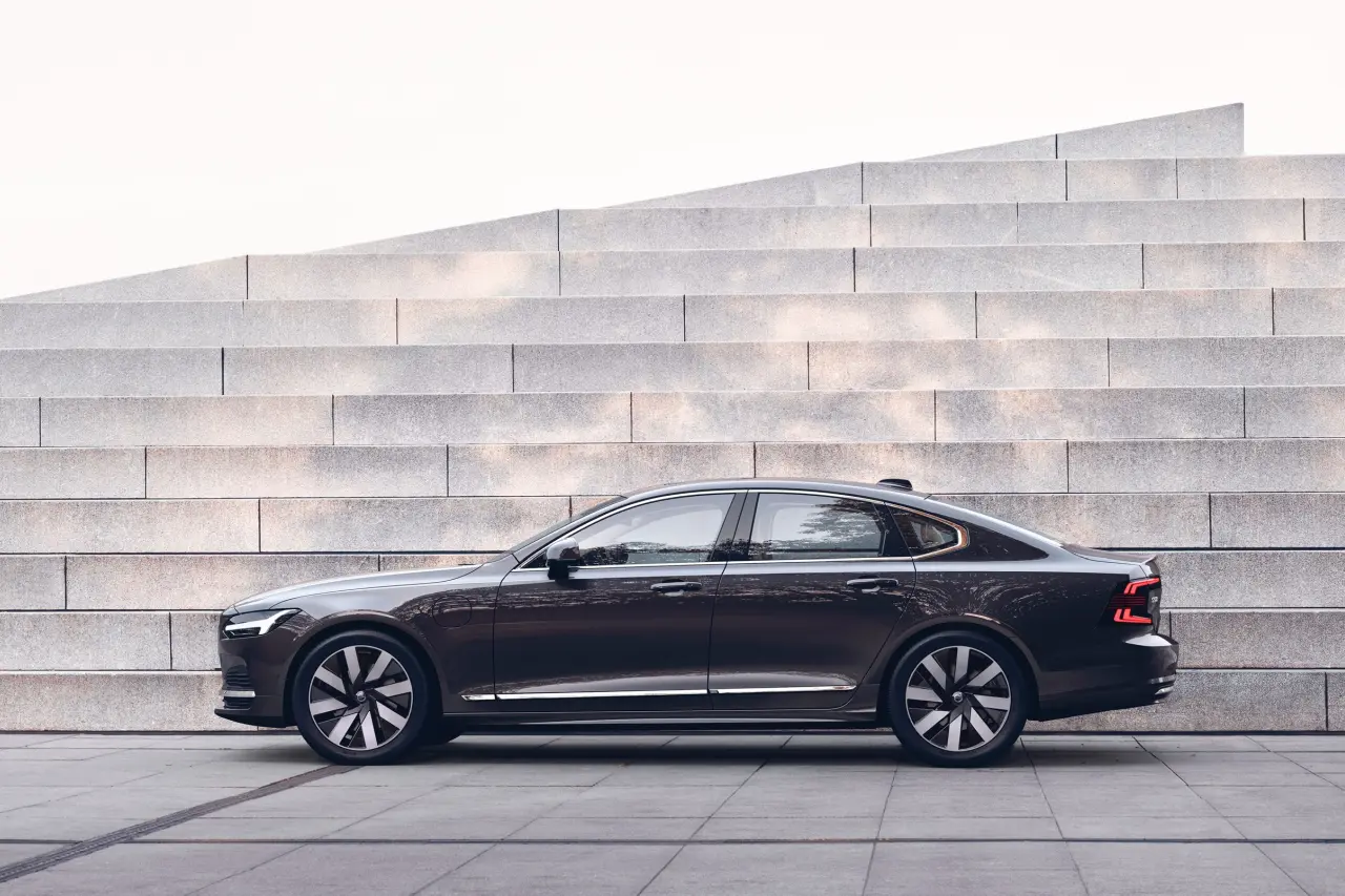 Volvo S90 II Sedan - zdjęcie poglądowe