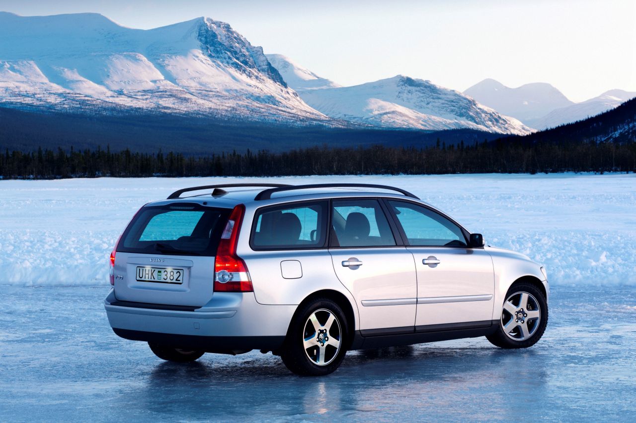 Volvo V50 I (MW) Kombi - zdjęcie poglądowe